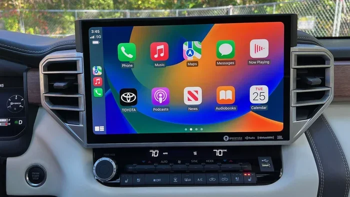 Car Infotainment System With Reverse Camera Buying Guide