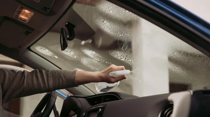How Do You Clean the Inside of a Car Windscreen the Easy Way