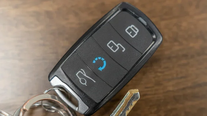 What Is the Circle Arrow on My Key Fob and What It Means