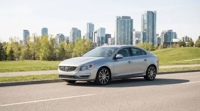 Your Ultimate Guide To 5 Seater Car Rental Options